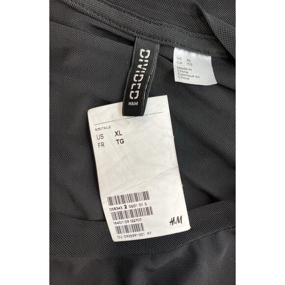 Divided By H&M Oversized Mesh Top With Skeleton Graphic Women’s Size XL NWT - Picture 4 of 7